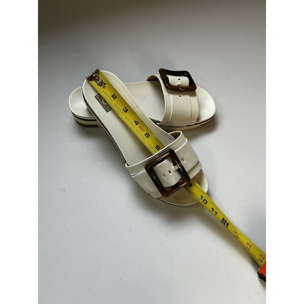 DV By Dolce Vita White Caster Sandal with Tortoise shell buckle size 9 - Picture 3 of 3